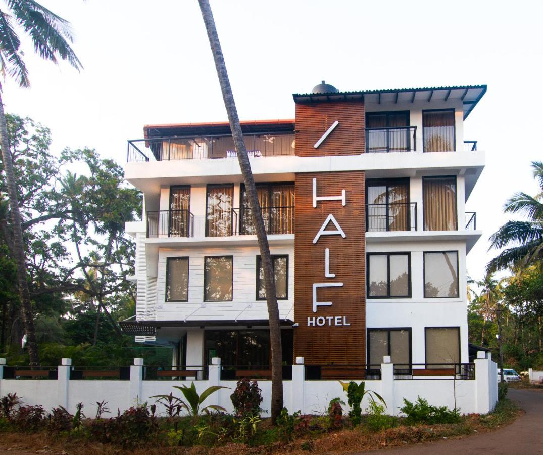 Half Hotel Calangute Exterior photo